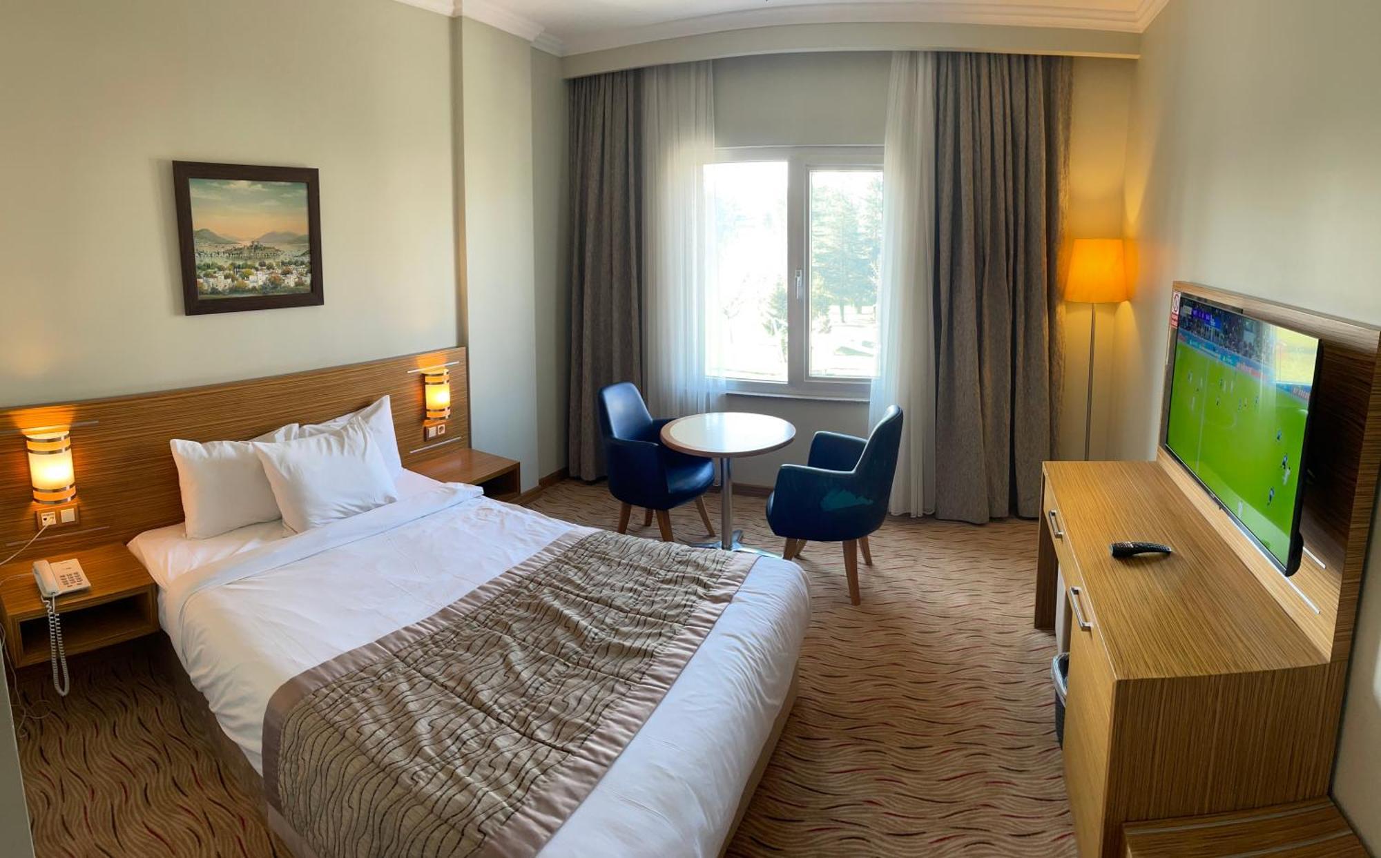 Hotel Almina Park Ντούζτζε Εξωτερικό φωτογραφία