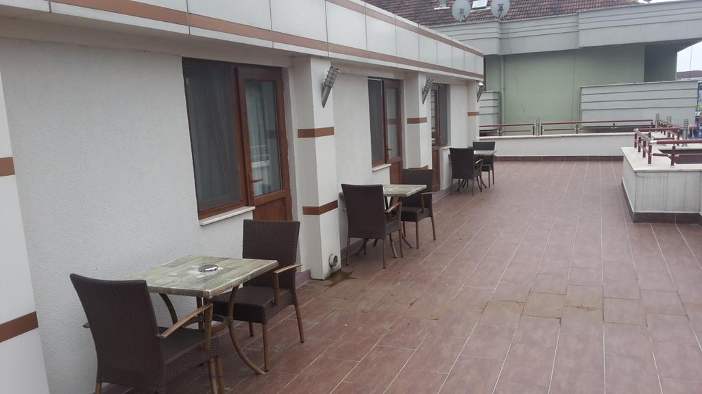 Hotel Almina Park Ντούζτζε Εξωτερικό φωτογραφία